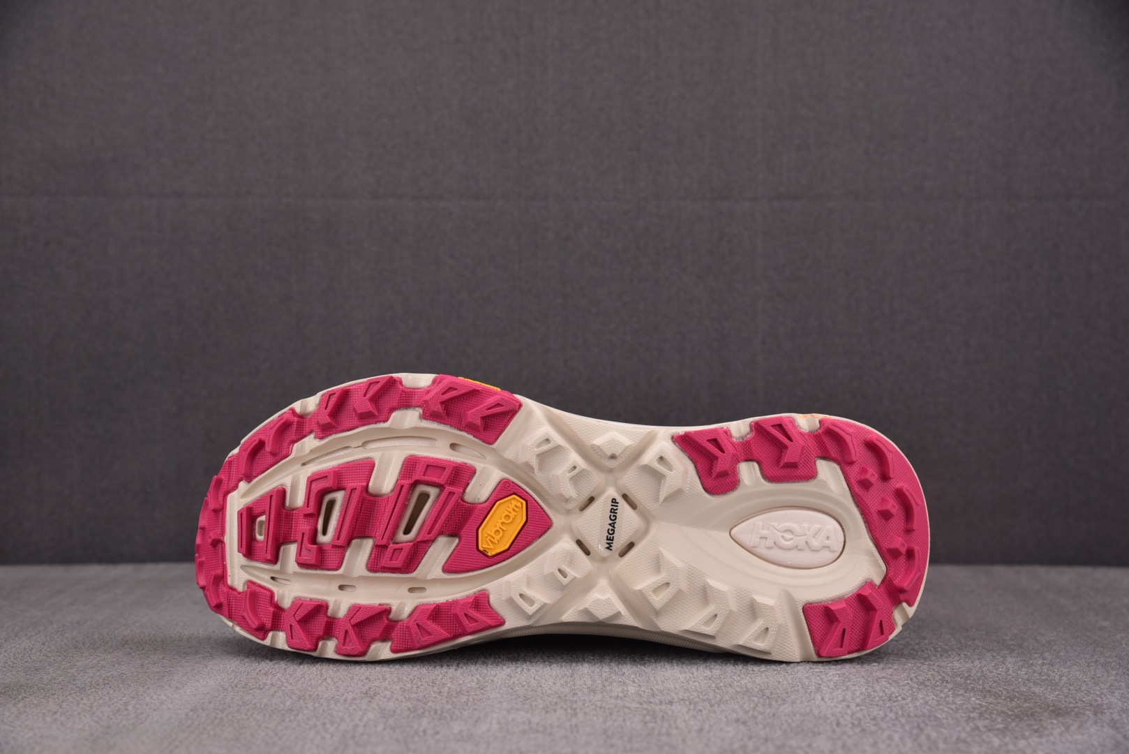 Hoka2 尺码36-45

纯原版出品-Hoka One One Mafate Speed 2 Whi