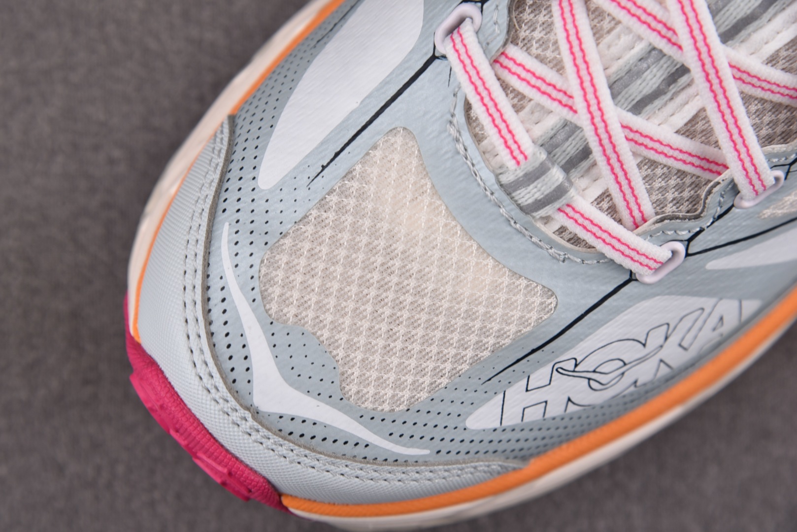 Hoka2 尺码36-45

纯原版出品-Hoka One One Mafate Speed 2 Whi