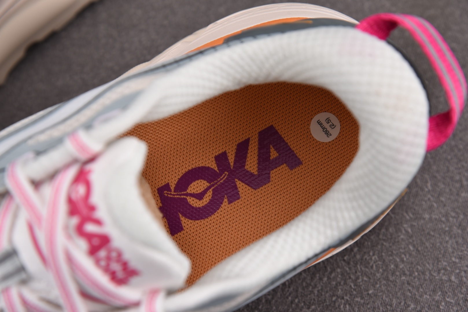 Hoka2 尺码36-45

纯原版出品-Hoka One One Mafate Speed 2 Whi
