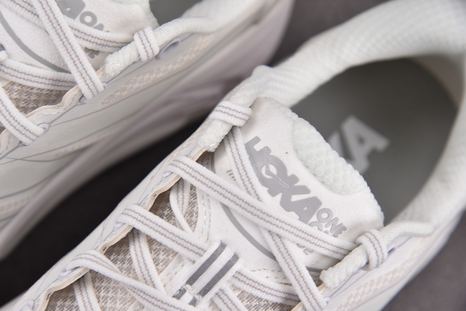 Hoka2 尺码36-45

纯原版出品-Hoka One One Mafate Speed 2 Whi