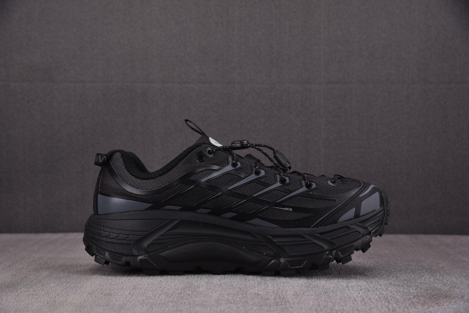 Hoka2 尺码36-45

纯原版出品-Hoka One One Mafate Three2 黑色-B