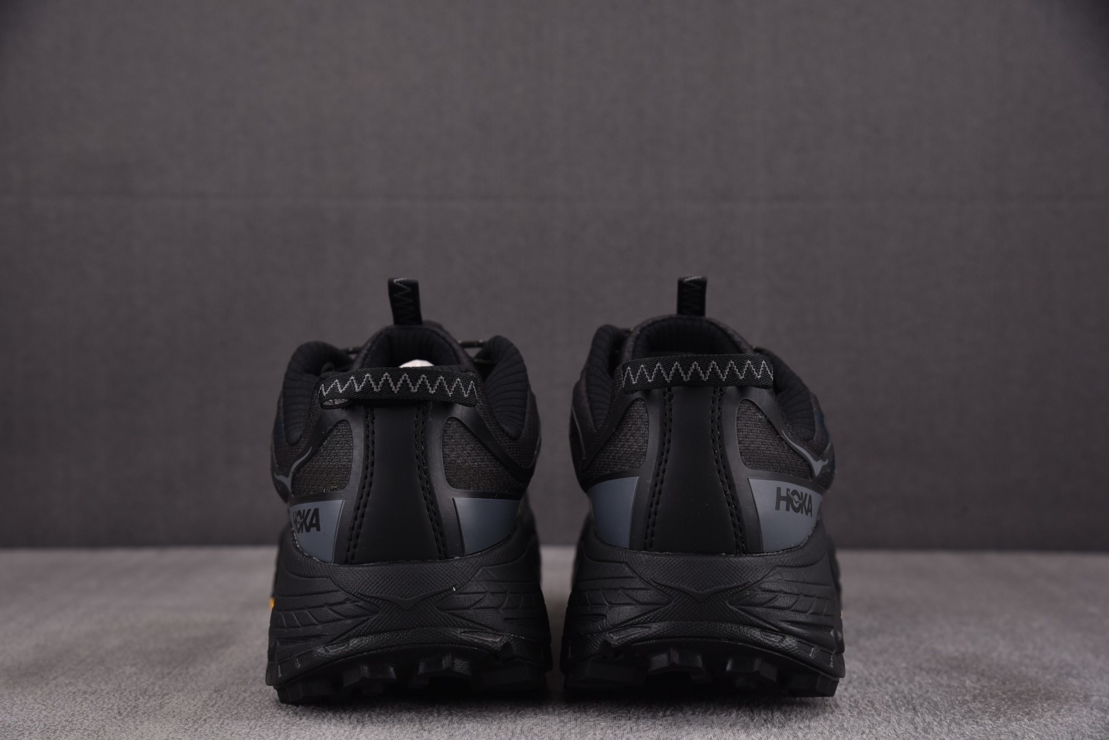 Hoka2 尺码36-45

纯原版出品-Hoka One One Mafate Three2 黑色-B