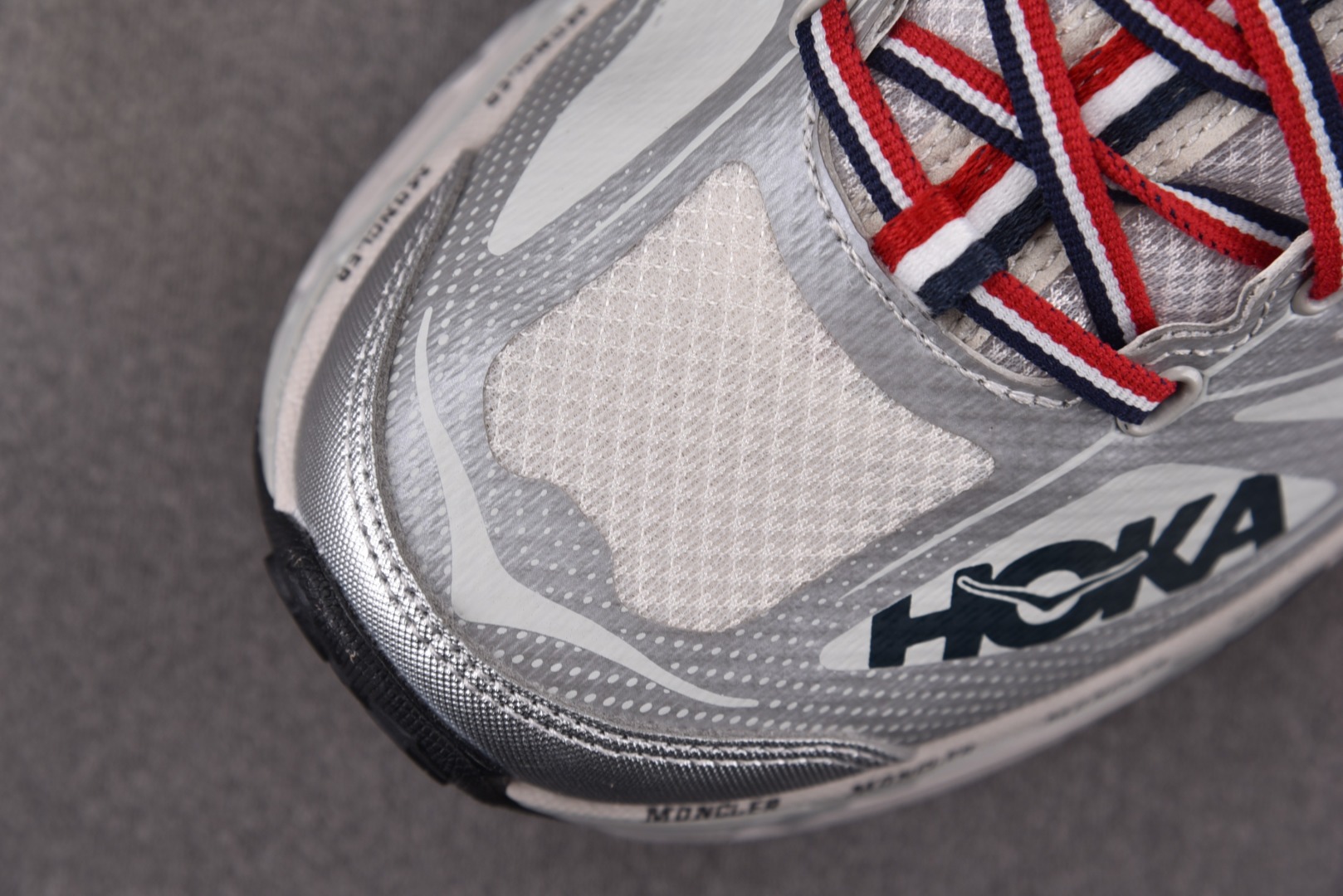 Hoka2 尺码36-45

纯原版出品-Hoka One One Moncler x Mafate S
