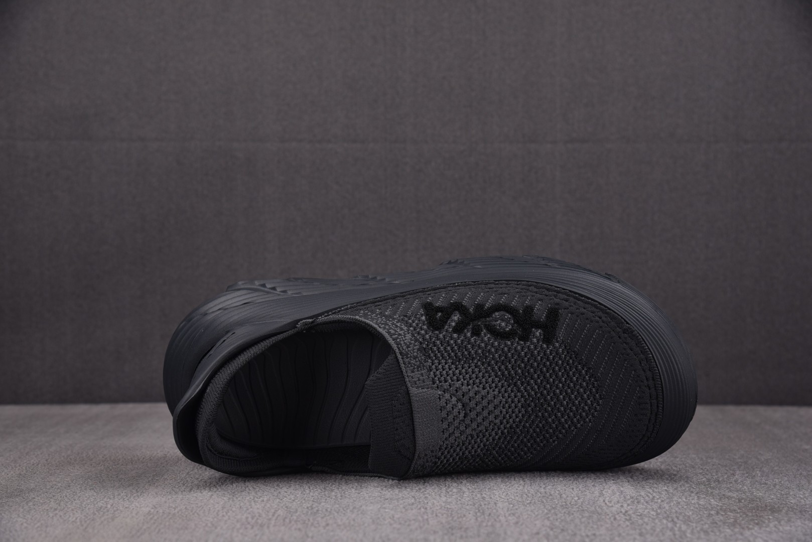 Hoka 尺码36-45

纯原版出品-Hoka One One Restore TC Black Al