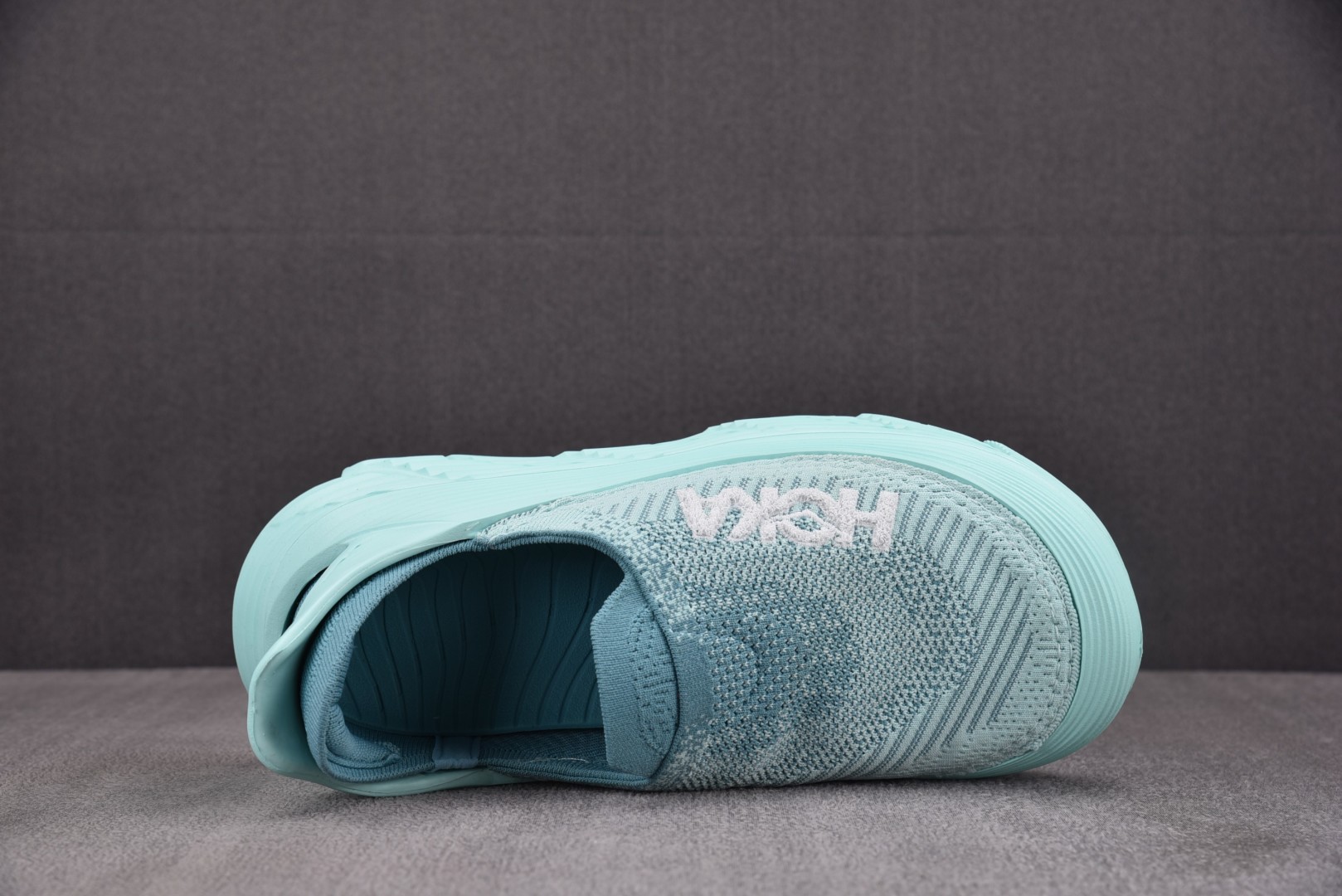 Hoka 尺码36-45

纯原版出品-Hoka One One Restore TC Ocean Mi