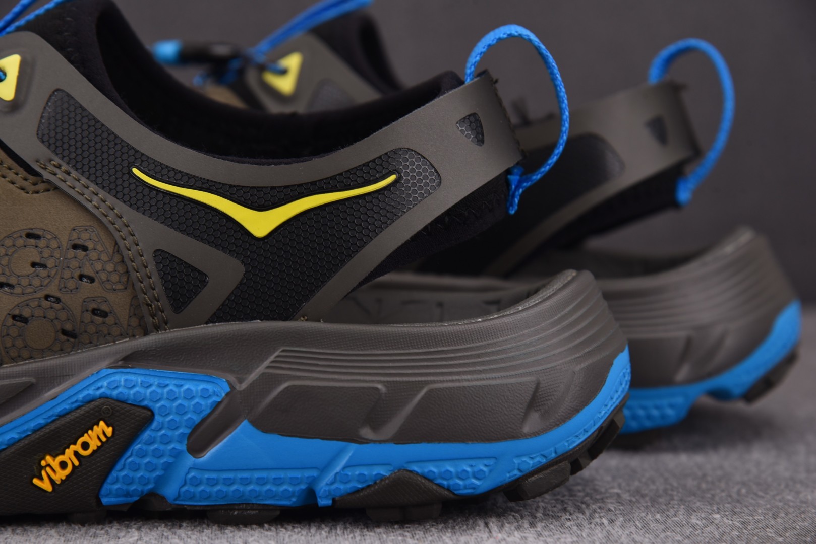 Hoka 尺码36-45

纯原版出品-HOKA ONE ONE VIBRAM 灰蓝 -MBBO YZ0