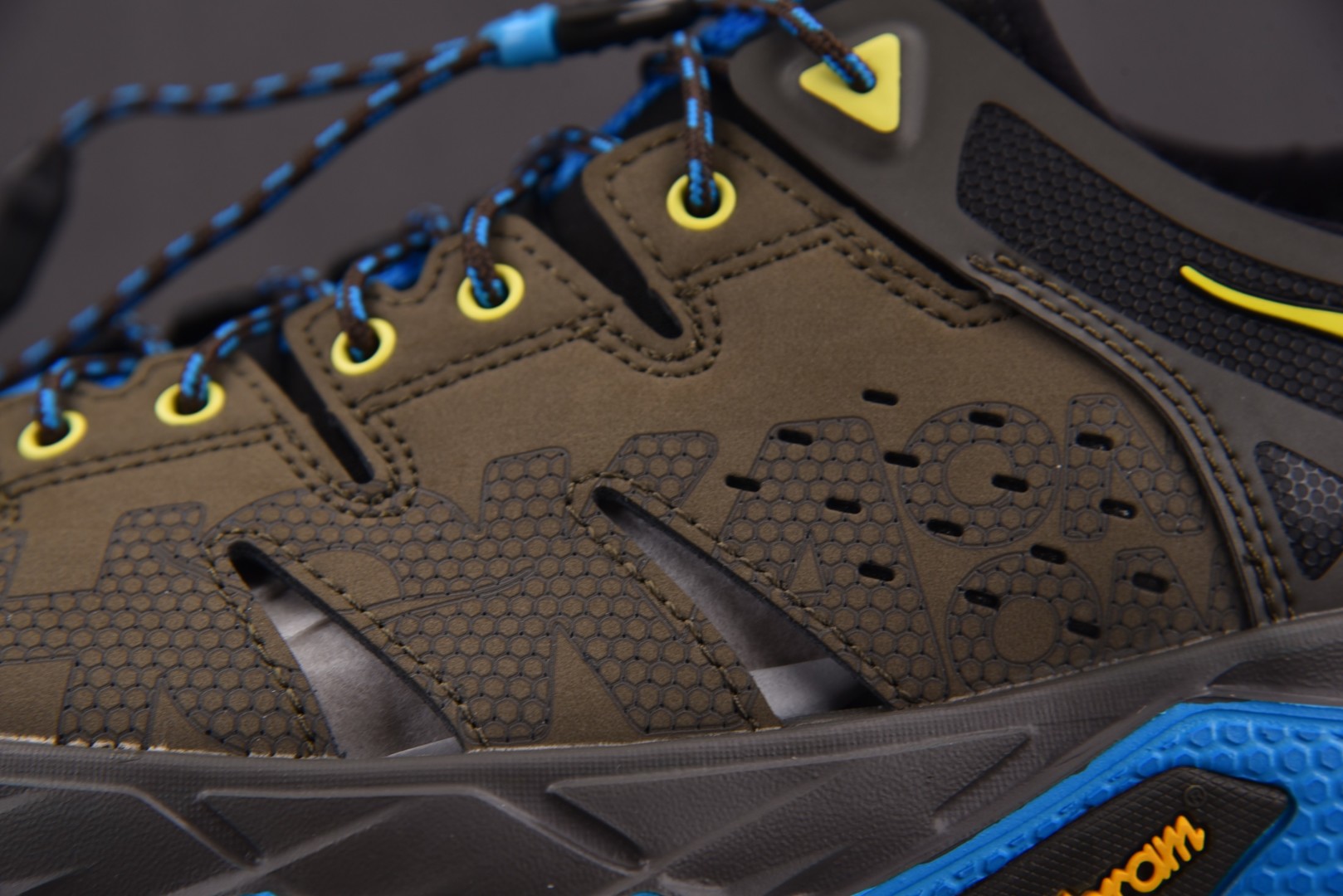 Hoka 尺码36-45

纯原版出品-HOKA ONE ONE VIBRAM 灰蓝 -MBBO YZ0