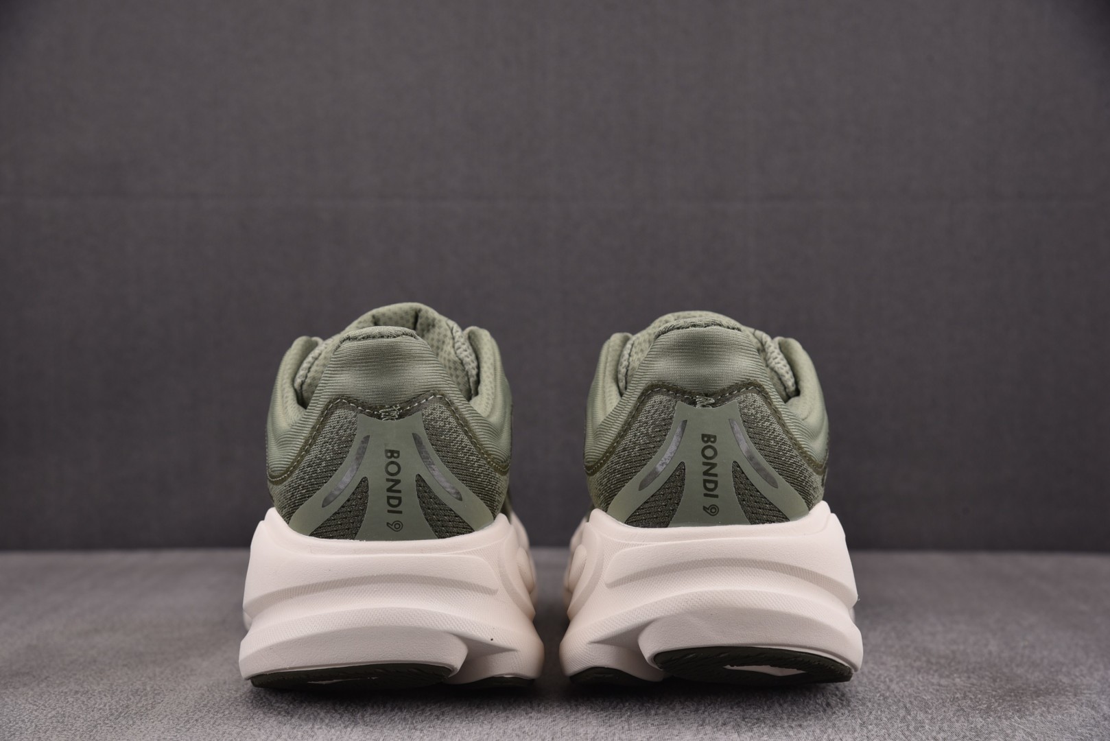 Hoka 尺码36-45

纯原版出品-W Hoka One One Bondi 9 Sea Moss 