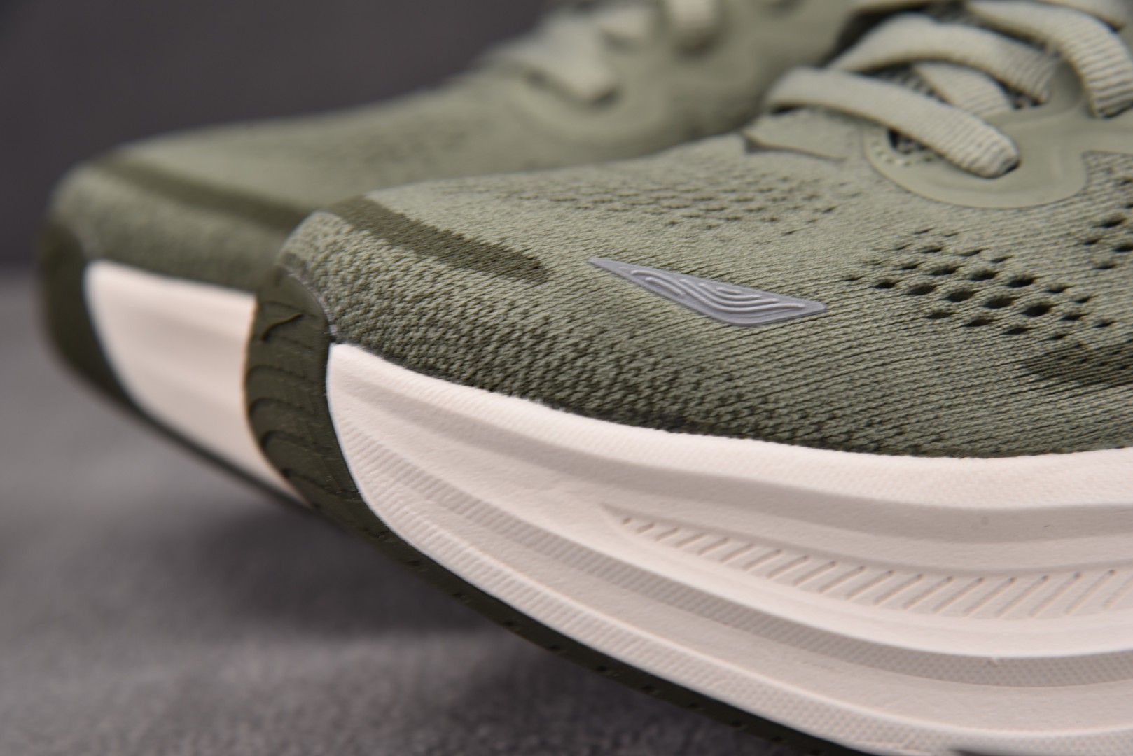 Hoka 尺码36-45

纯原版出品-W Hoka One One Bondi 9 Sea Moss 