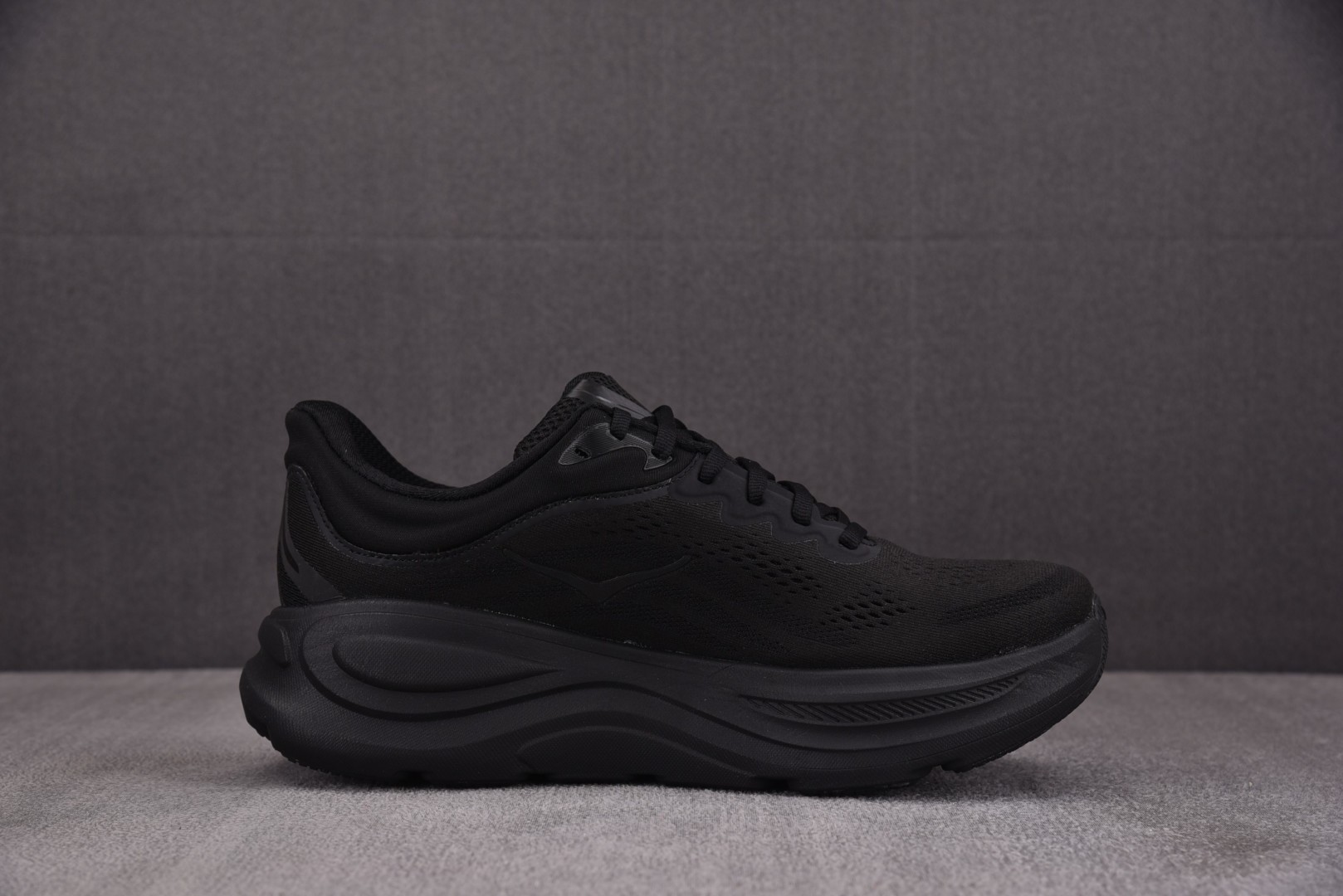 Hoka 尺码36-45

纯原版出品-W Hoka One One Bondi 9 Triple Bl