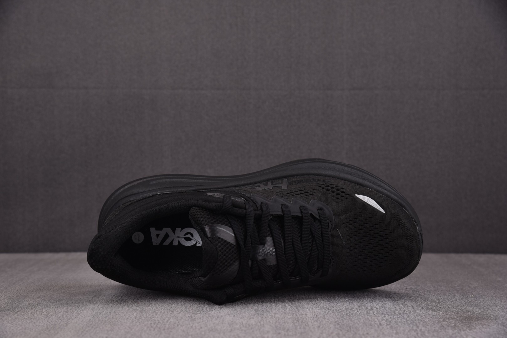 Hoka 尺码36-45

纯原版出品-W Hoka One One Bondi 9 Triple Bl