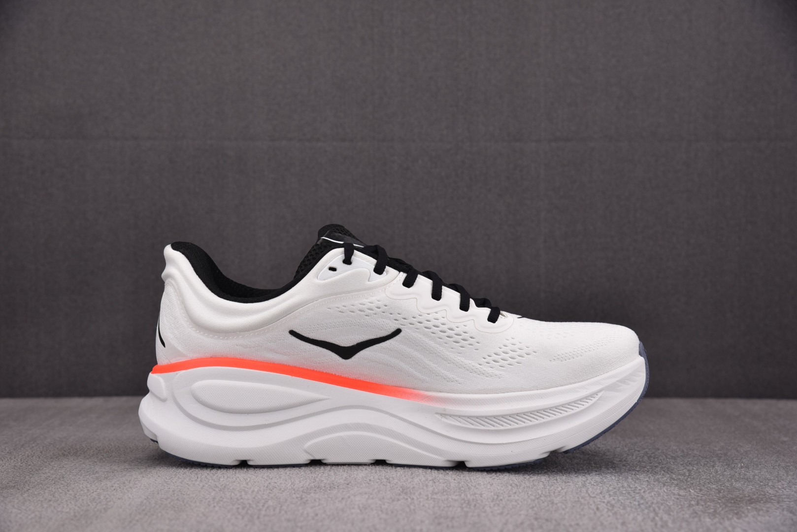 Hoka 尺码36-45

纯原版出品-W Hoka One One Bondi 9 White 白橙 