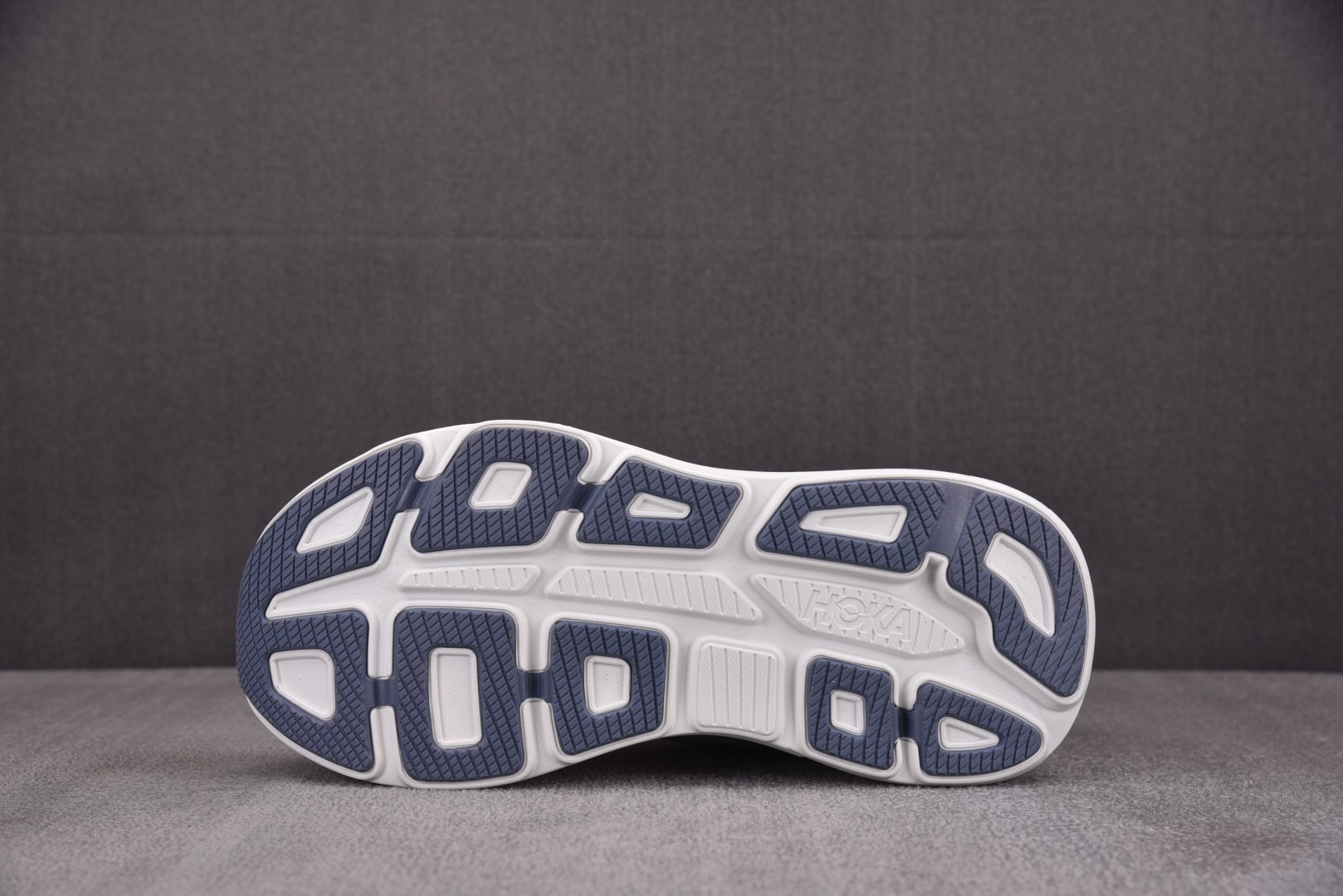 Hoka 尺码36-45

纯原版出品-W Hoka One One Bondi 9 White 白橙 