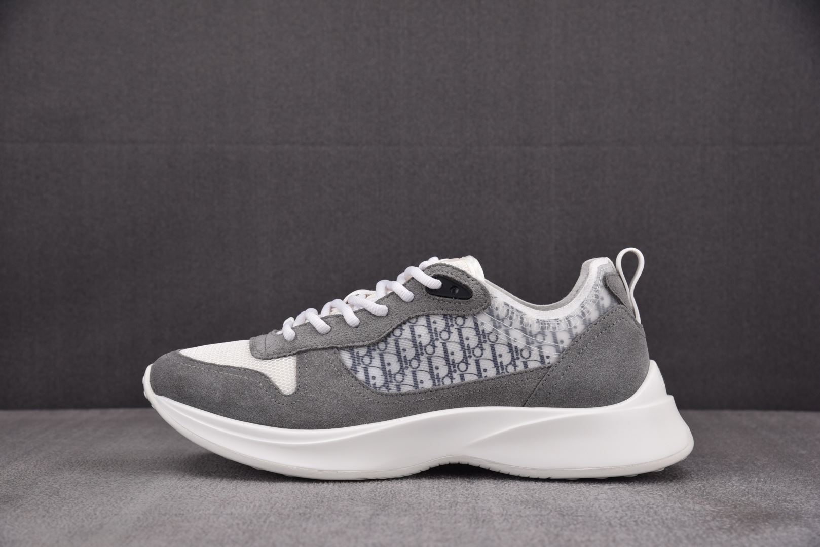 迪奥 尺码39-46

纯原版出品-Dior B25 Runner Grey 灰色 YZ040
尺码：3