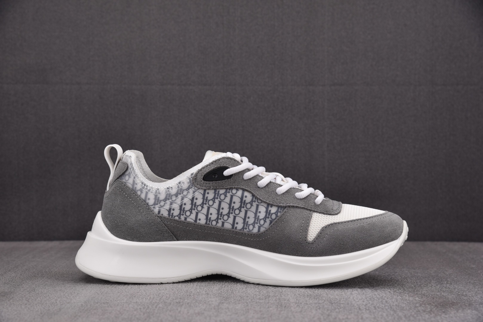 迪奥 尺码39-46

纯原版出品-Dior B25 Runner Grey 灰色 YZ040
尺码：3
