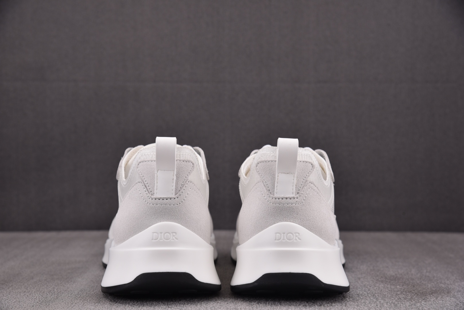 迪奥 尺码39-46

纯原版出品-Dior B25 Runner White 白色 YZ040
尺码：
