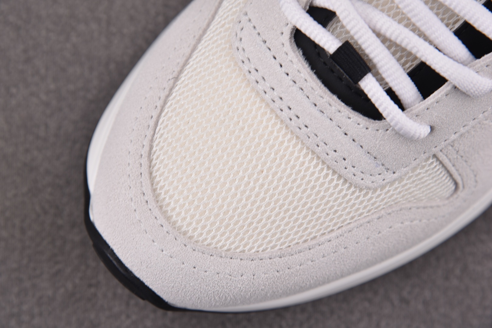 迪奥 尺码39-46

纯原版出品-Dior B25 Runner White 白色 YZ040
尺码：