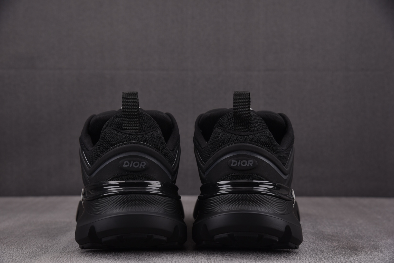 迪奥 尺码39-46

纯原版出品-Dior B44 Blade Black 黑色 YZ022-1
尺码