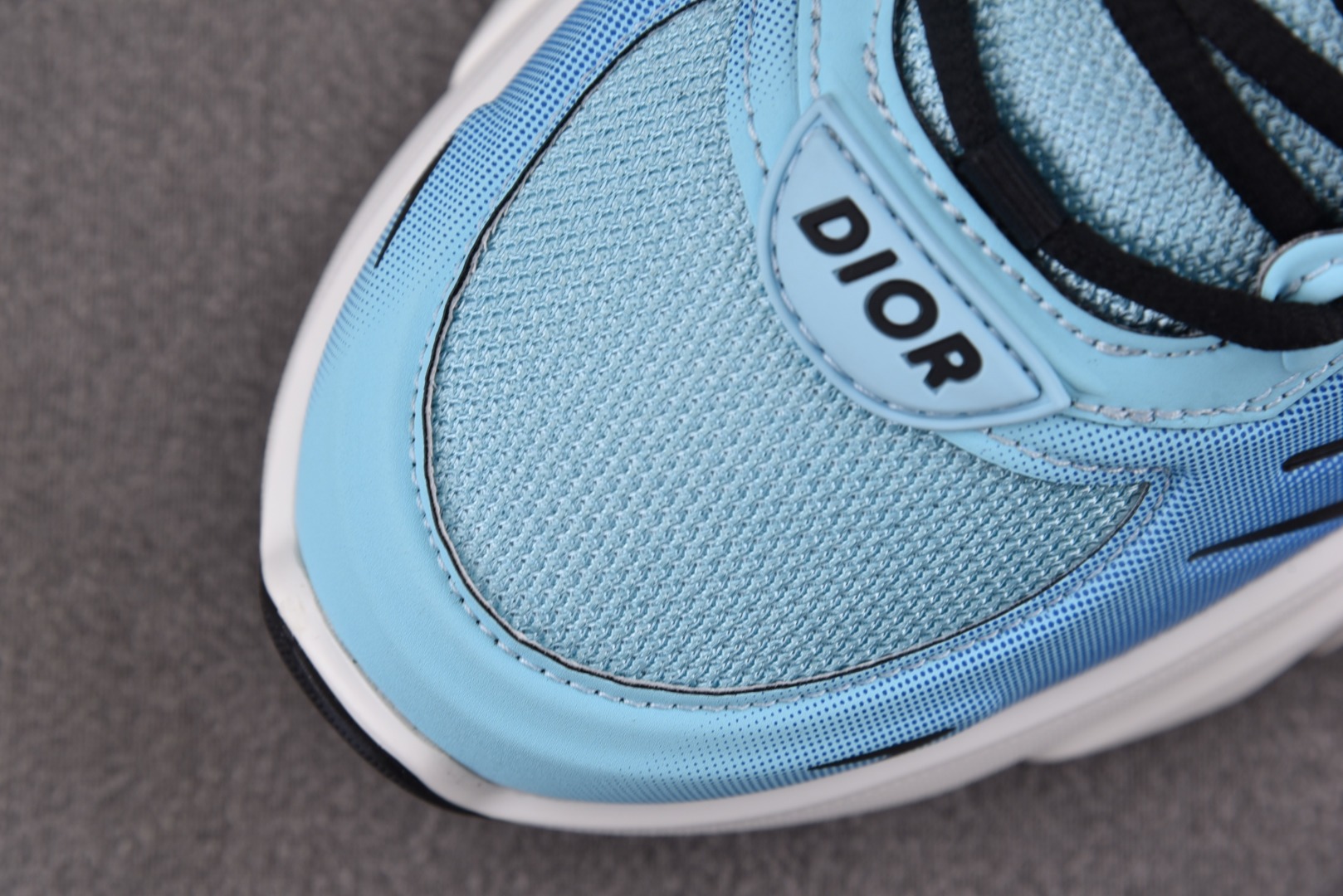 迪奥 尺码39-46

纯原版出品-Dior B44 Blade Blue 蓝色 YZ022-1
尺码：