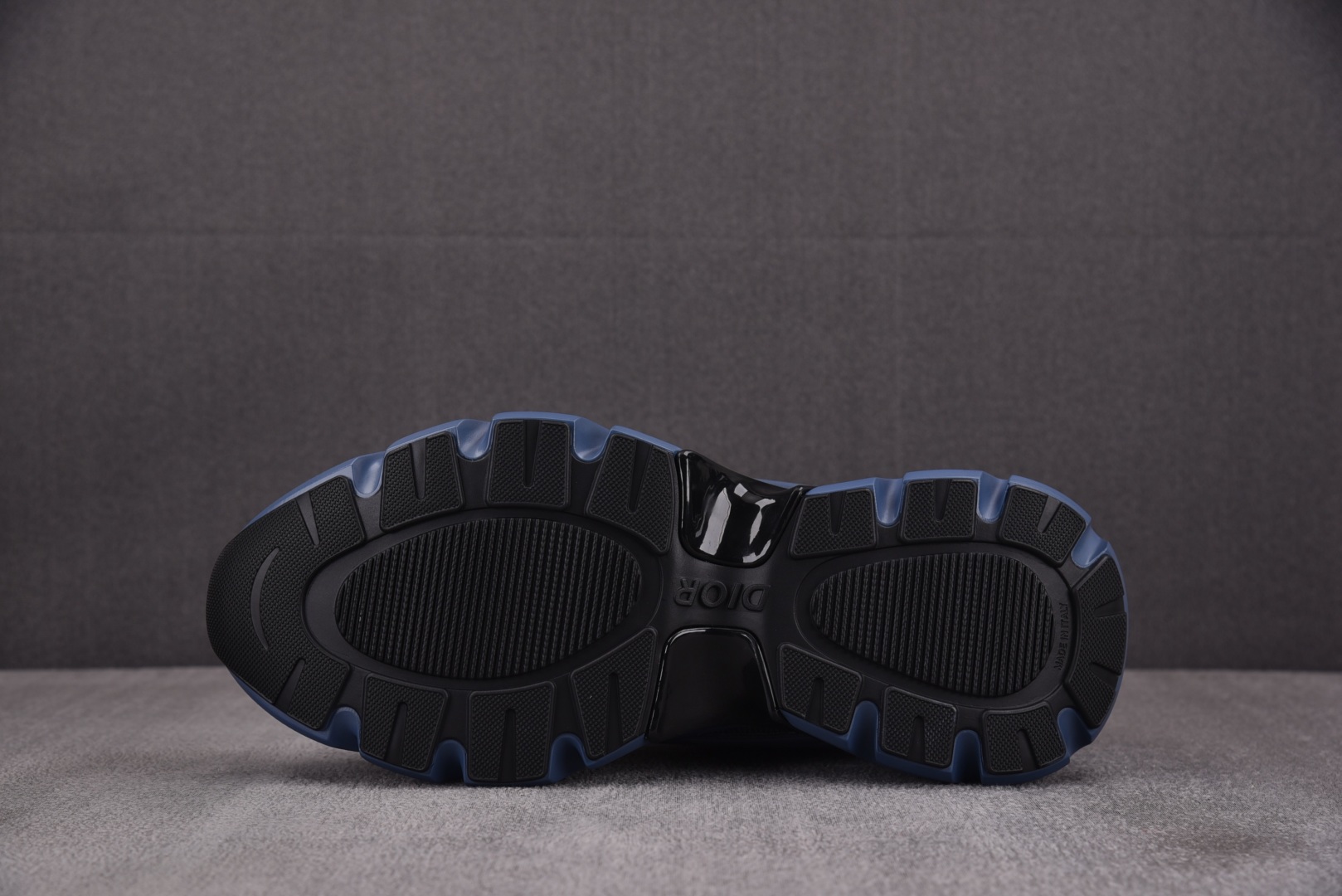 迪奥 尺码39-46

纯原版出品-Dior B44 Blade Dark Blue 深蓝 YZ022-