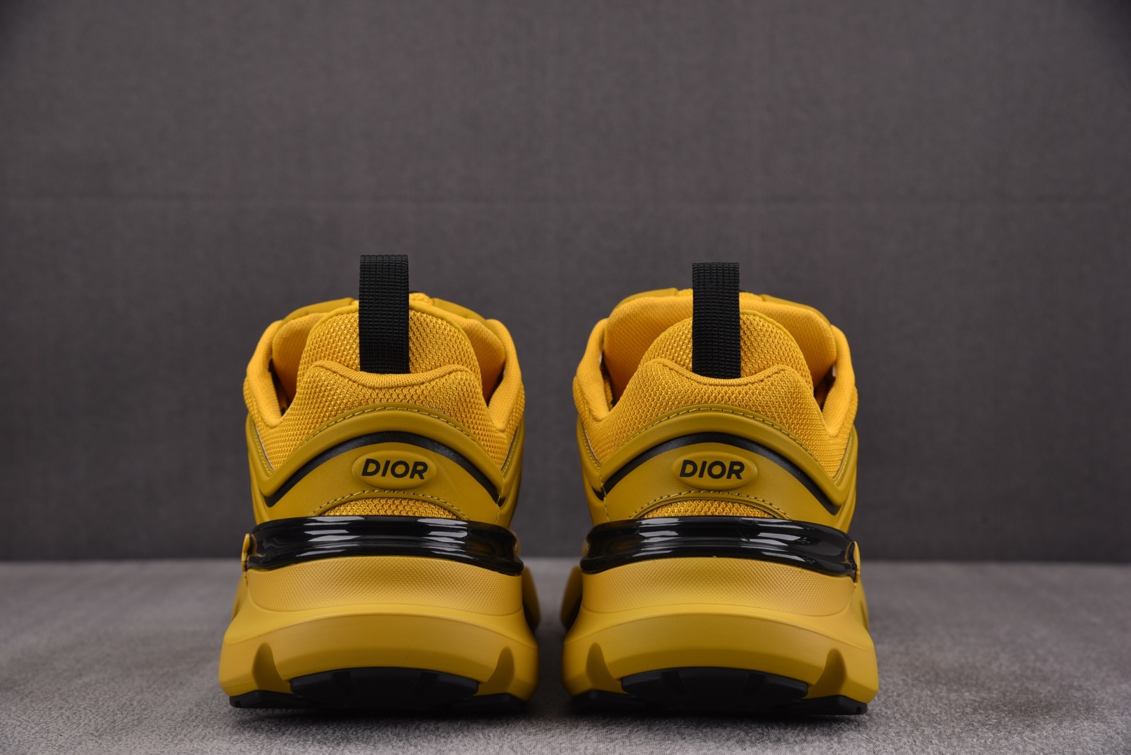 迪奥 尺码39-46

纯原版出品-Dior B44 Blade Dark Yellow 深黄 YZ02