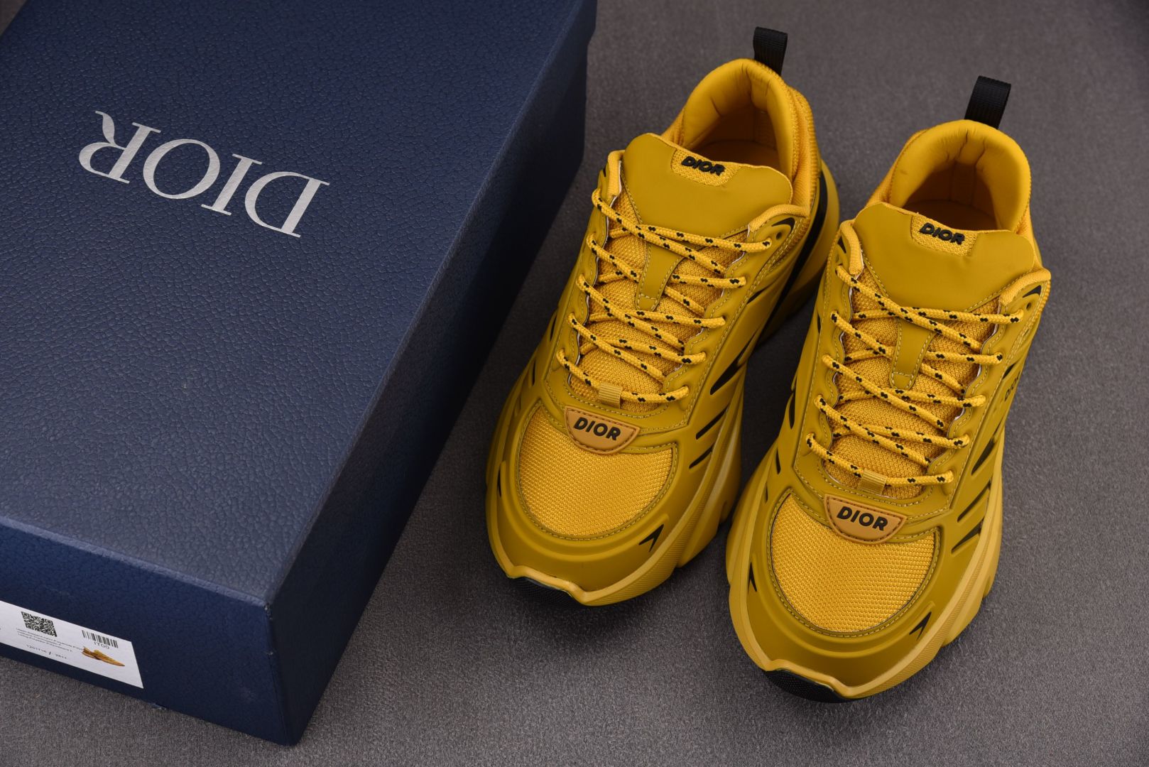 迪奥 尺码39-46

纯原版出品-Dior B44 Blade Dark Yellow 深黄 YZ02