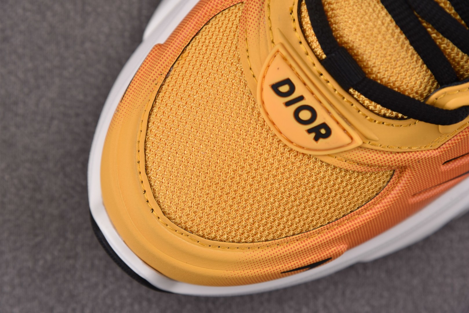 迪奥 尺码39-46

纯原版出品-Dior B44 Blade Orange Black 橙黑 YZ0