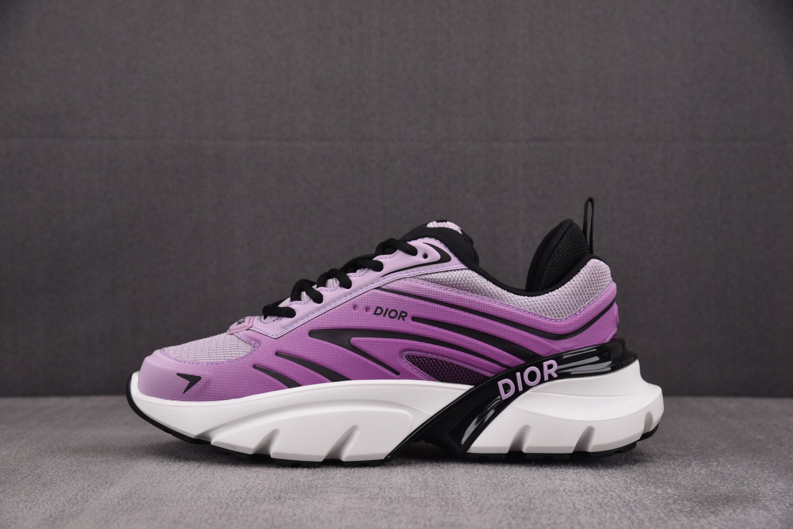 迪奥 尺码39-46

纯原版出品-Dior B44 Blade Purple 紫色 YZ022-1
尺