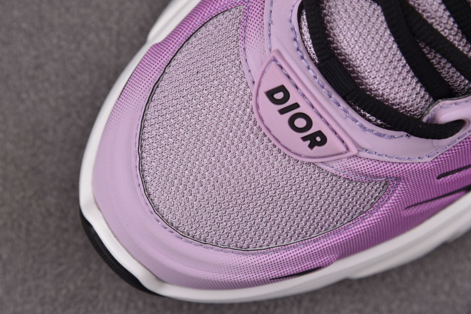 迪奥 尺码39-46

纯原版出品-Dior B44 Blade Purple 紫色 YZ022-1
尺