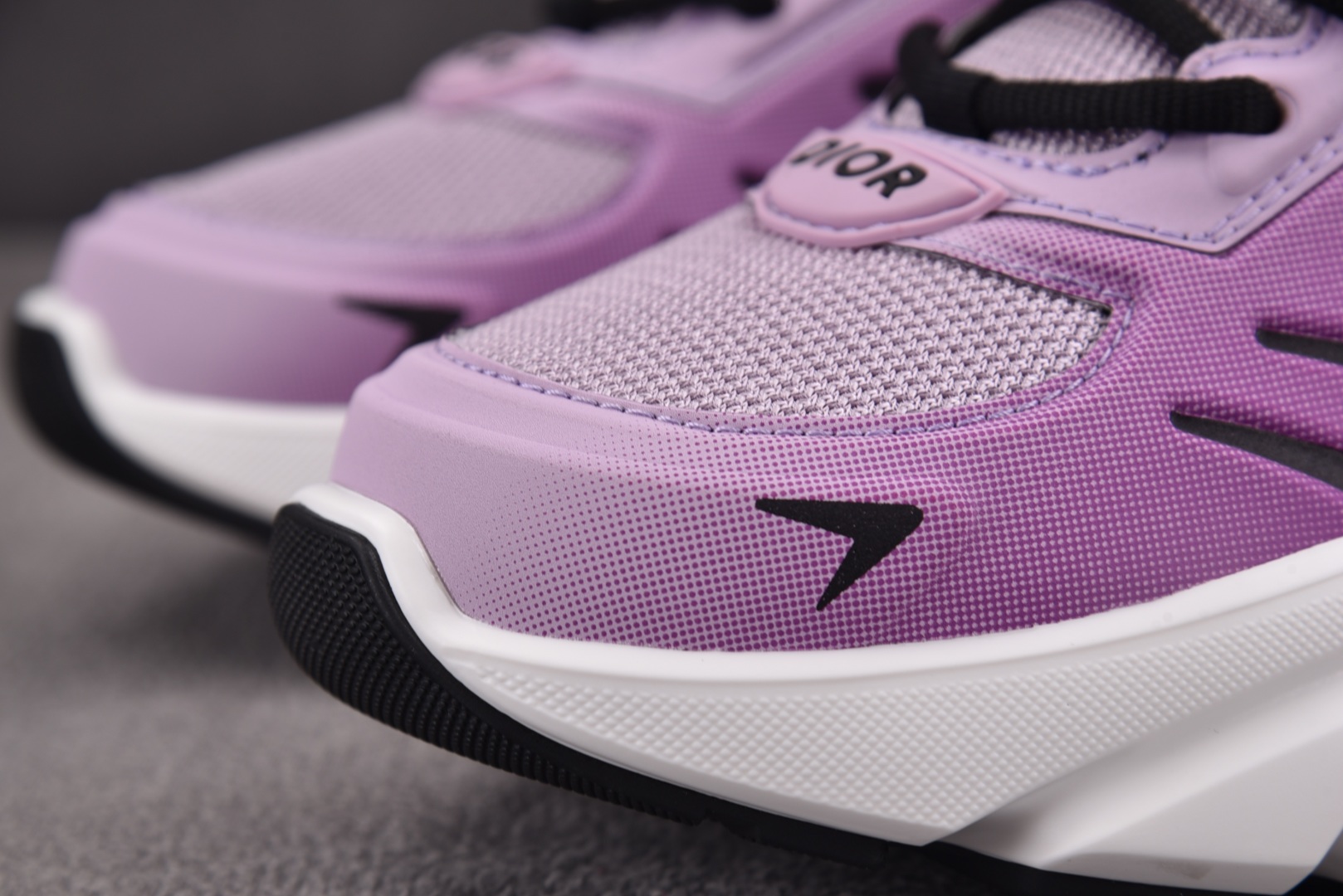 迪奥 尺码39-46

纯原版出品-Dior B44 Blade Purple 紫色 YZ022-1
尺