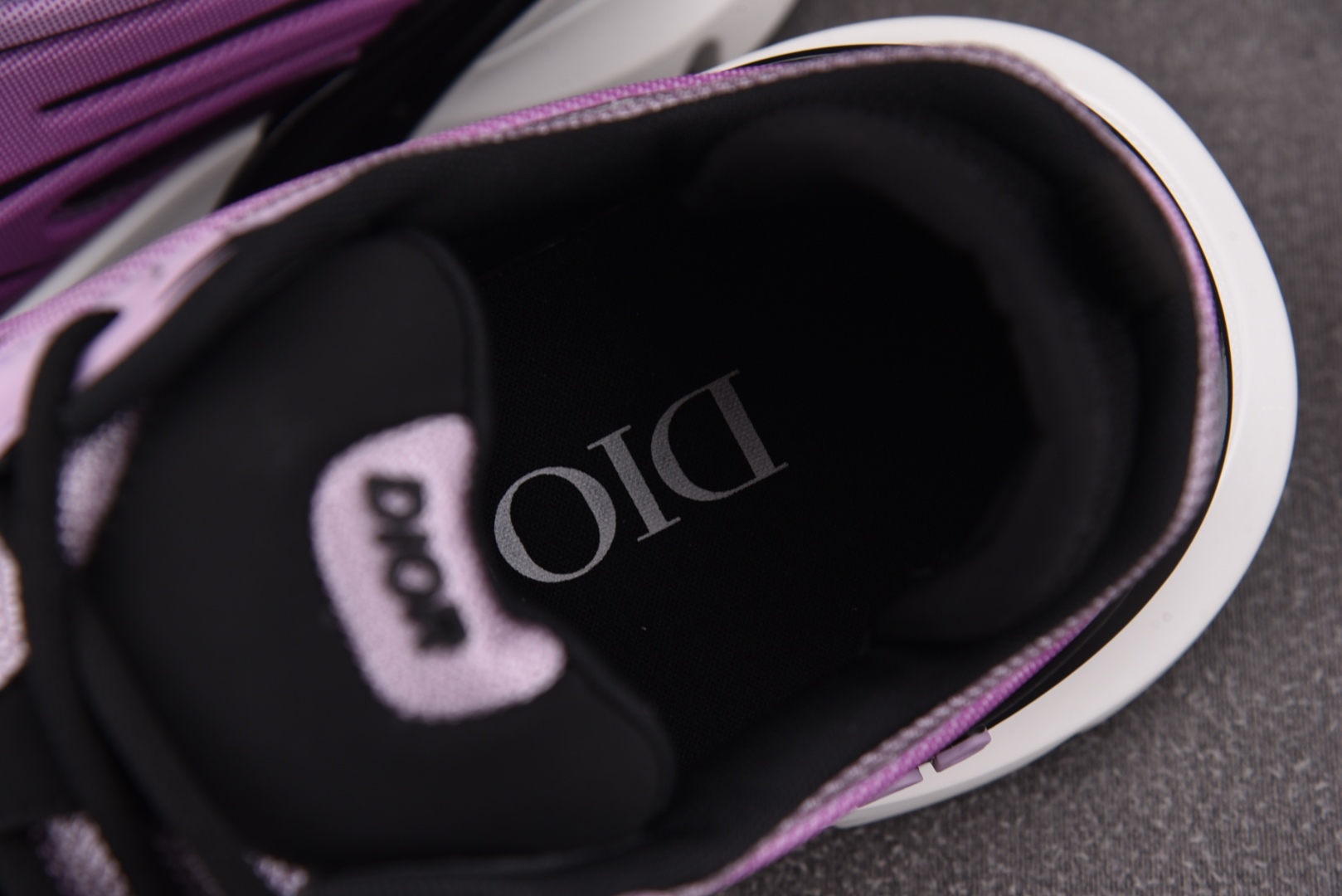 迪奥 尺码39-46

纯原版出品-Dior B44 Blade Purple 紫色 YZ022-1
尺