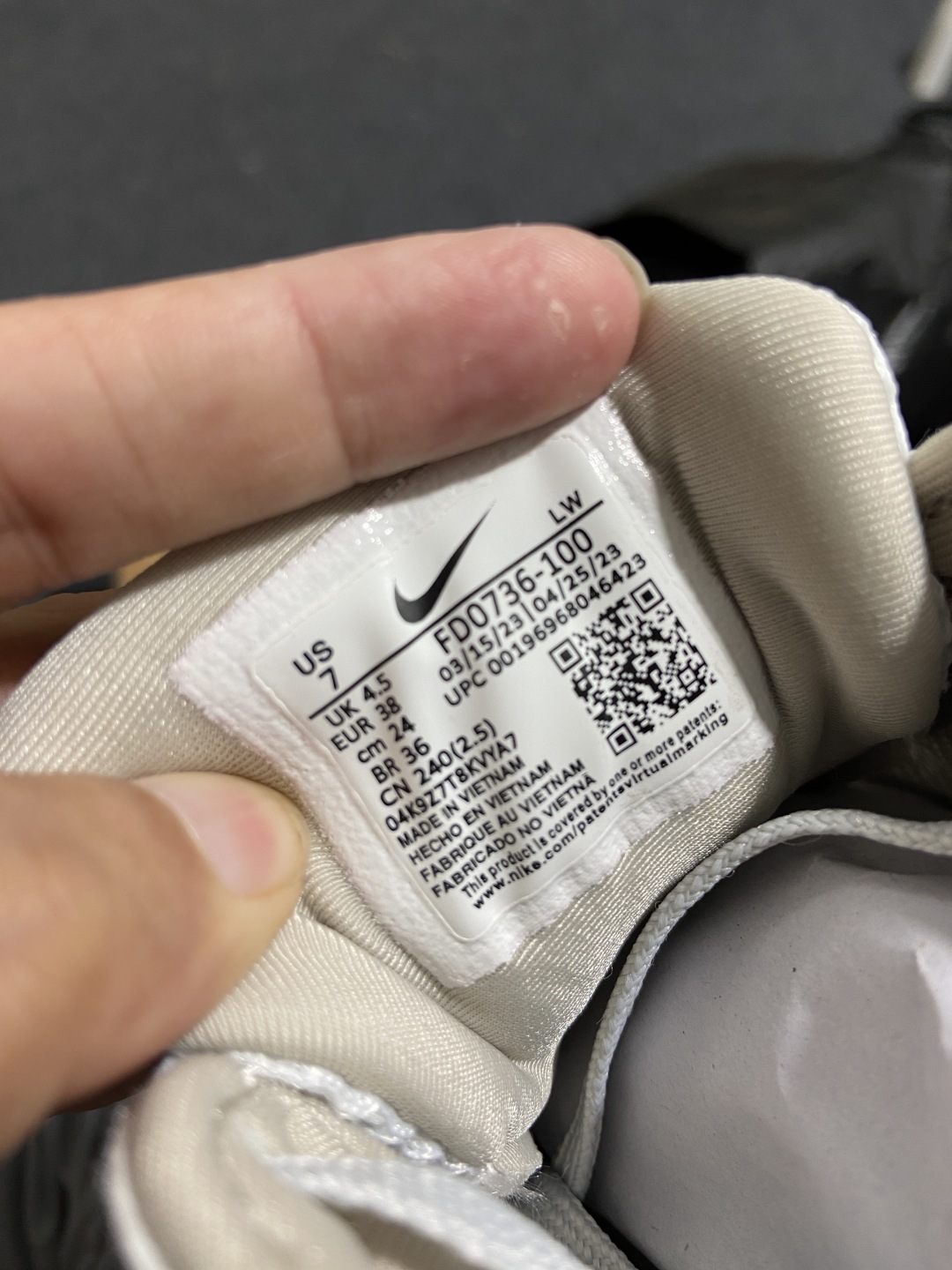 女款 白银 尺码：36-45

纯原出品- Runtekk“Summit White Metallic 