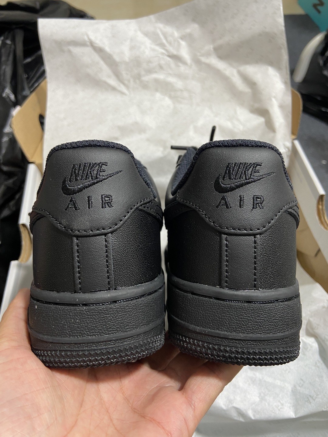 AF1黑魂low 尺码：36-41   40-47.5

纯原出品-AIR FORCE 1 '07系列男