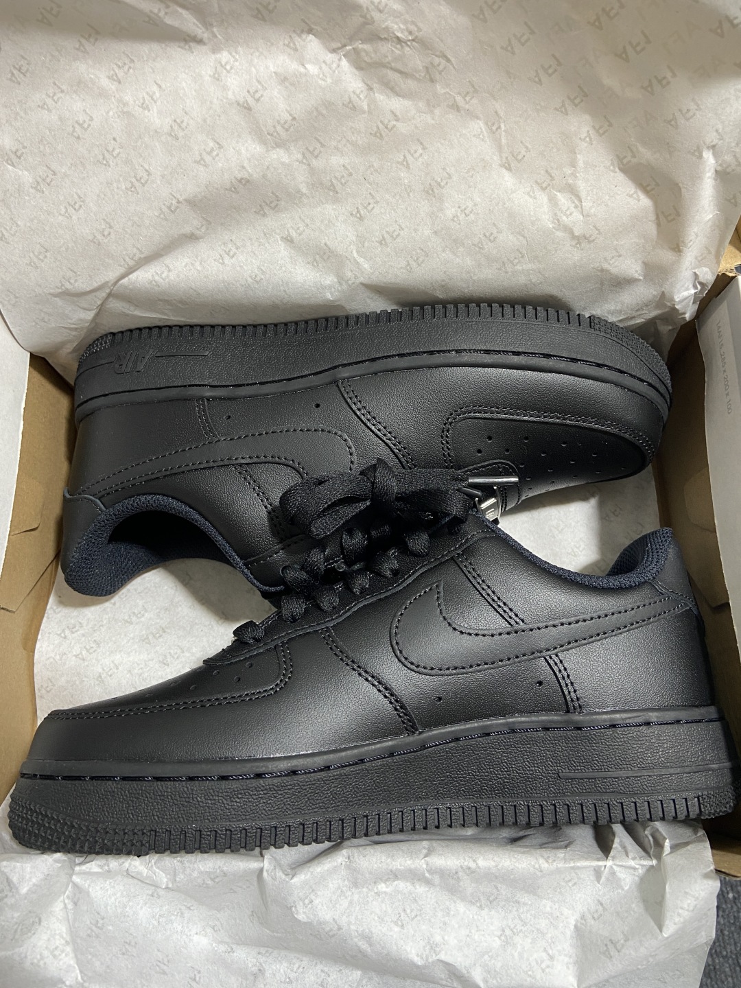 AF1黑魂low 尺码：36-41   40-47.5

纯原出品-AIR FORCE 1 '07系列男