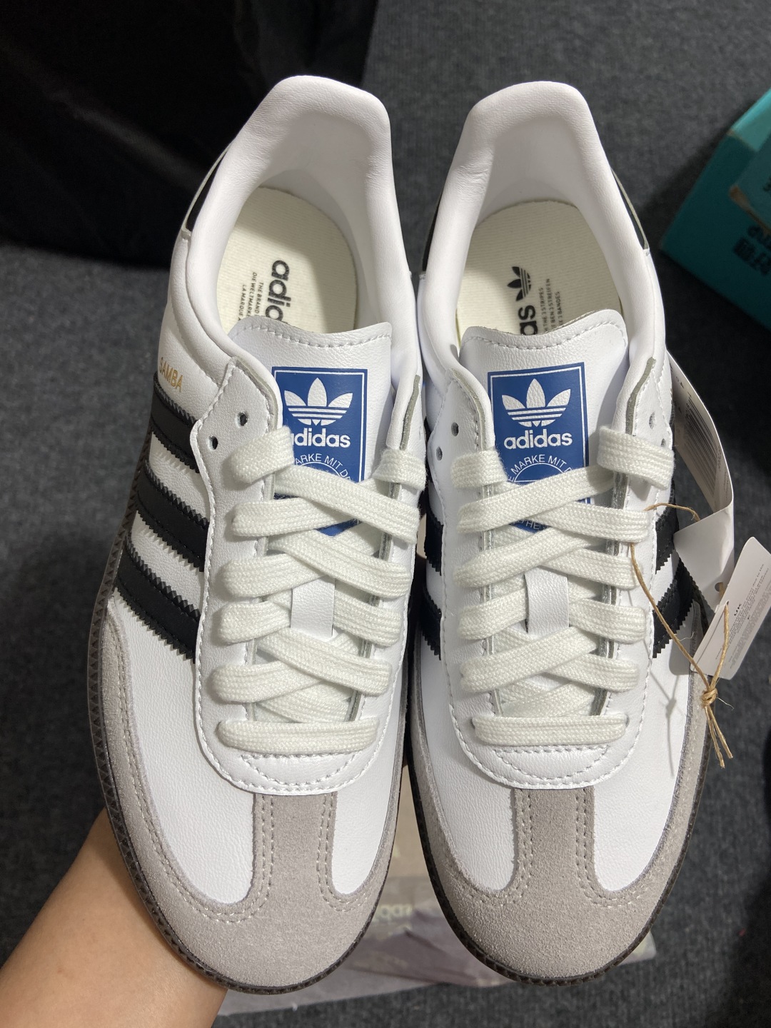 36.5    伪头层 仿头层
补单adidas originals SAMBA OG 黑白灰全码补齐入
