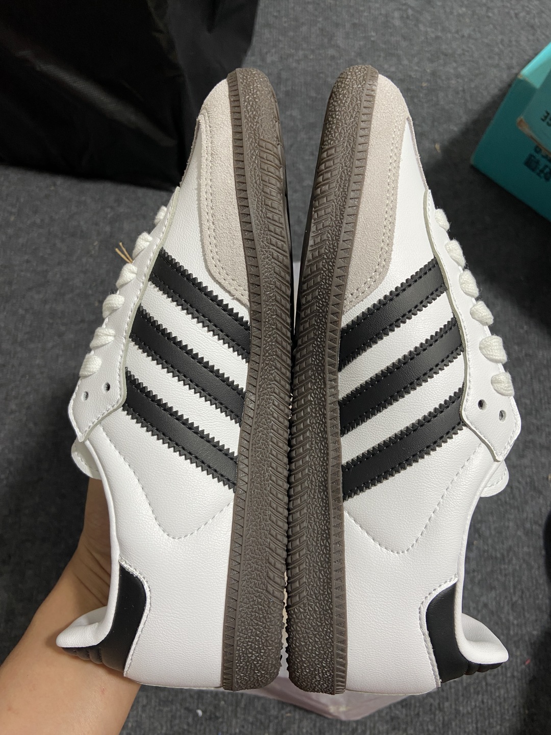 36.5    伪头层 仿头层
补单adidas originals SAMBA OG 黑白灰全码补齐入