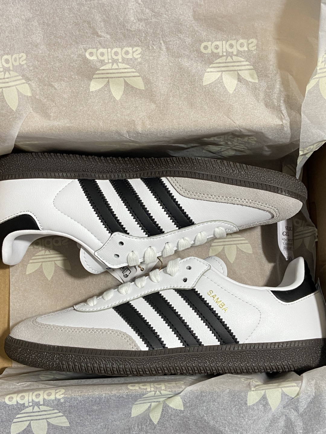 36.5    伪头层 仿头层
补单adidas originals SAMBA OG 黑白灰全码补齐入