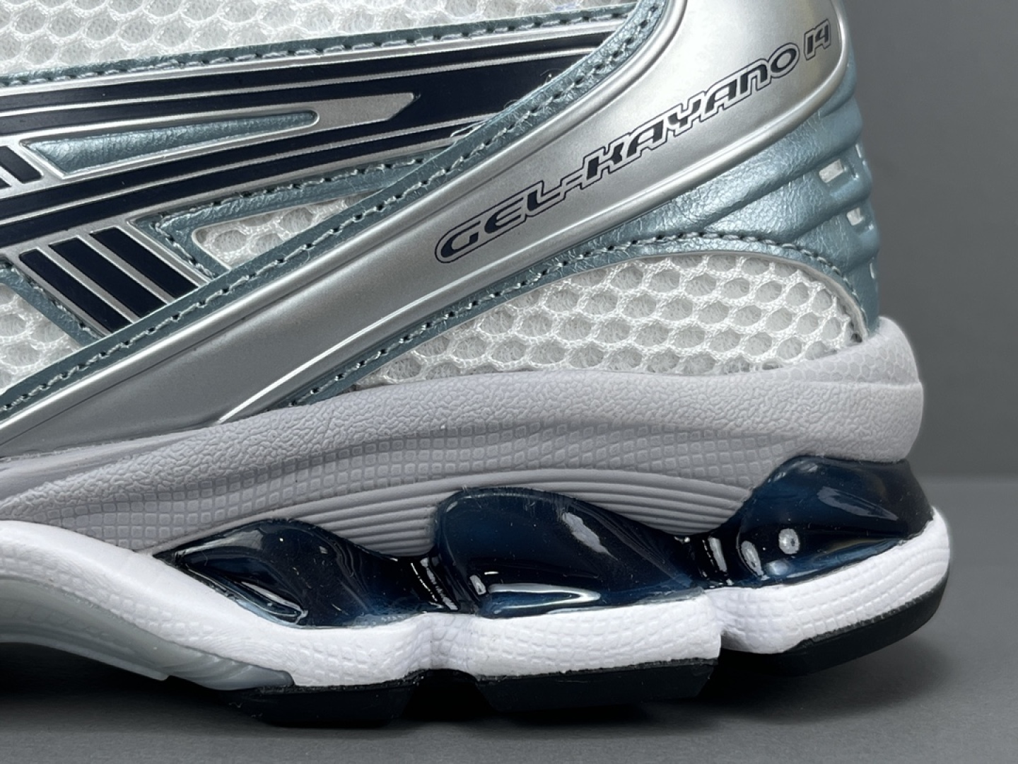 
【新Plus版 亚瑟士】Asics Gel-Kayano 14 复古舒适 织物合成革 低帮 休闲跑步鞋