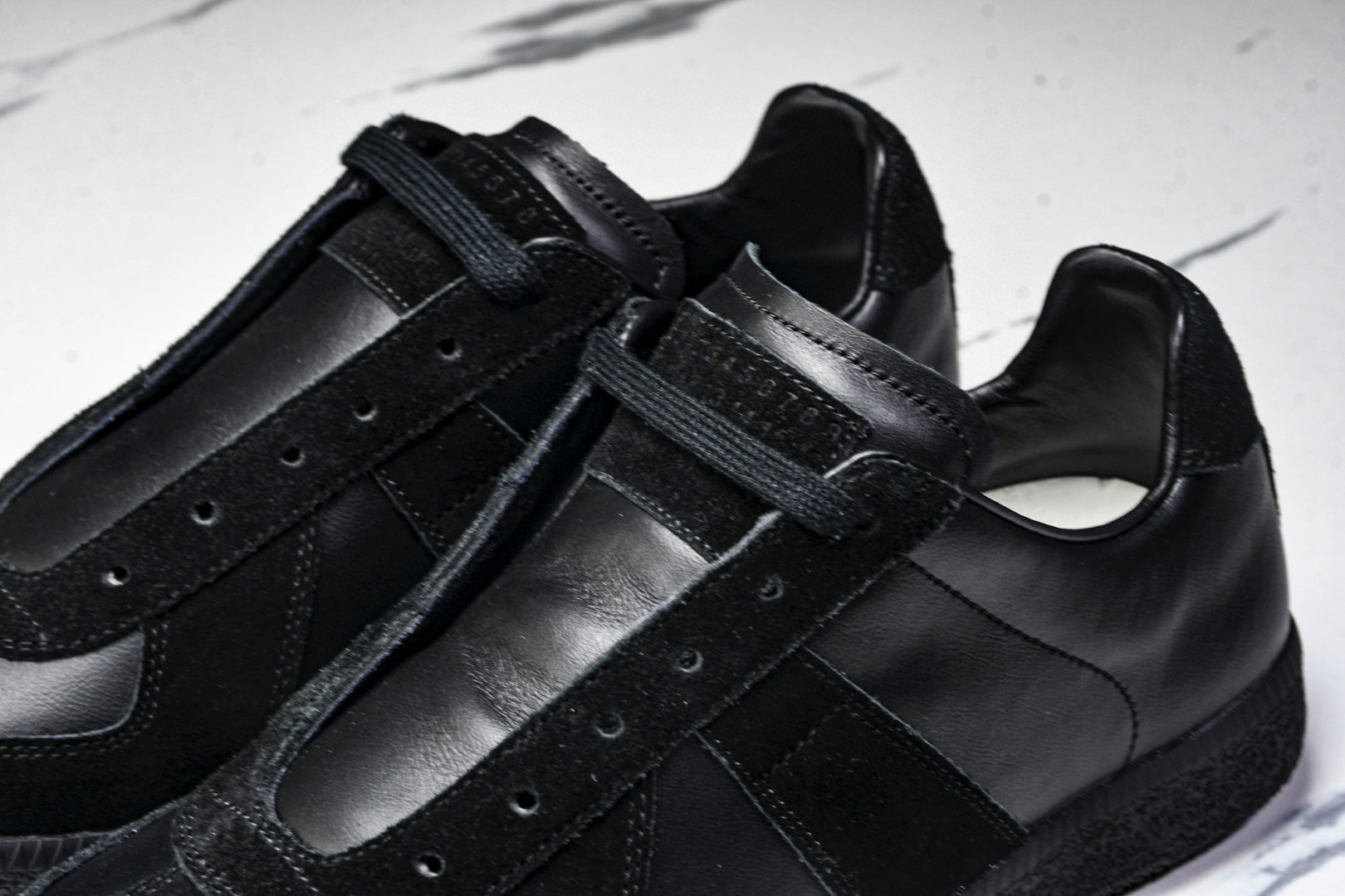 
纯原版本 Maison Margiela Replica Black 梅森·马吉拉 黑色
35 36 