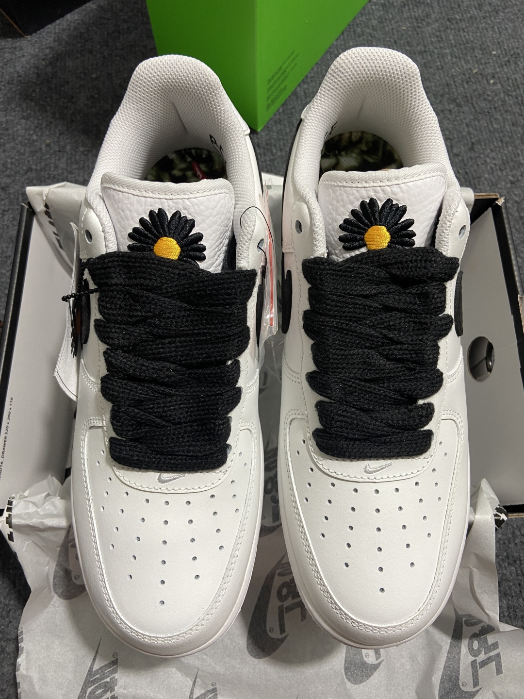 AF1权志龙2.0白 尺码：36-47.5

纯原版出品-韩式外贸-PEACEMINUSONE x Nk