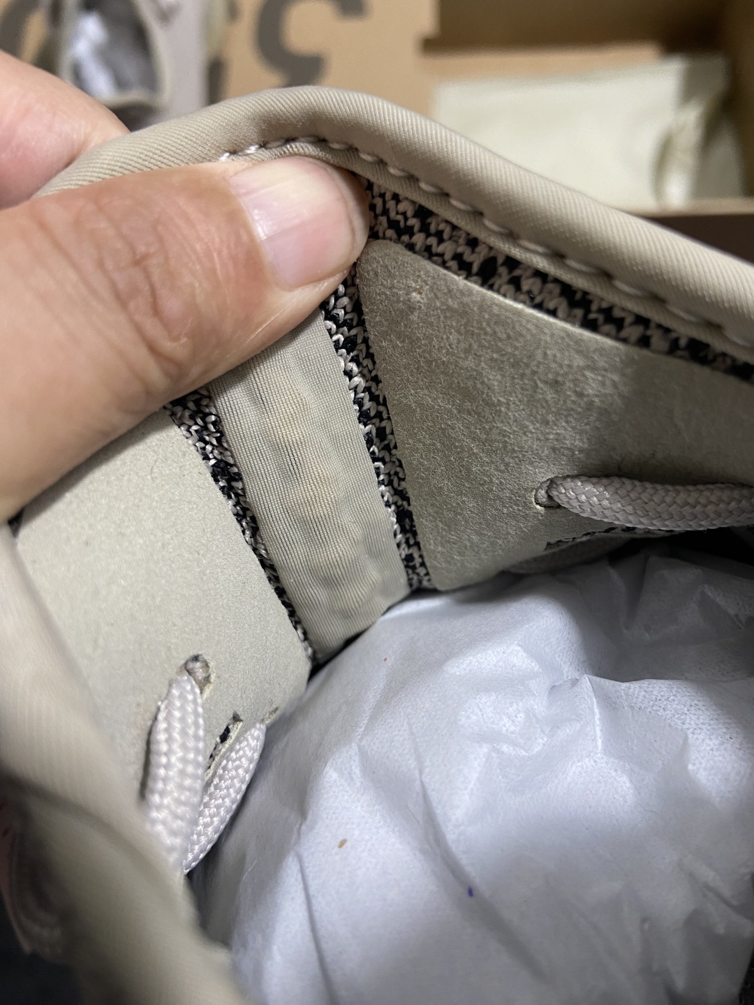 Yeezy火山灰岩 尺码36-46

纯原出品-Yeezy Boost 350V2 Slate 火山灰岩