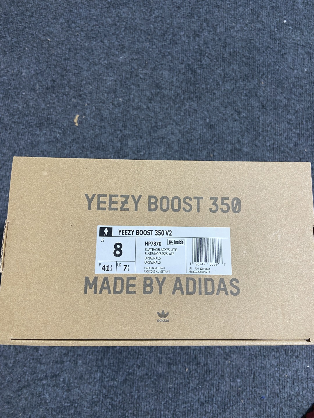 Yeezy火山灰岩 尺码36-46

纯原出品-Yeezy Boost 350V2 Slate 火山灰岩