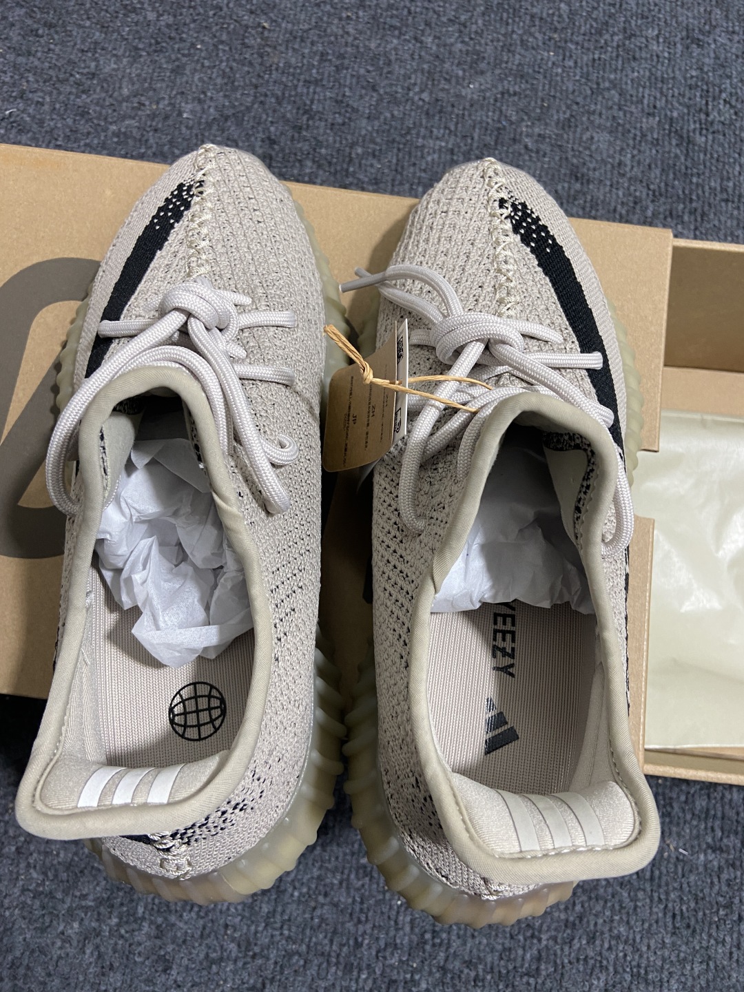 Yeezy火山灰岩 尺码36-46

纯原出品-Yeezy Boost 350V2 Slate 火山灰岩
