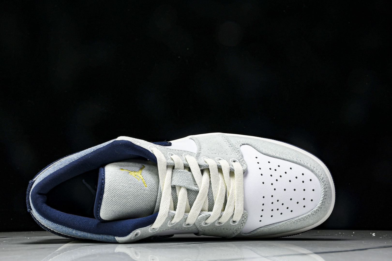 
AJ1 Low 尺码40-46

纯原版出品-Air Jordan 1 Low AJ1 乔1牛仔风潮 