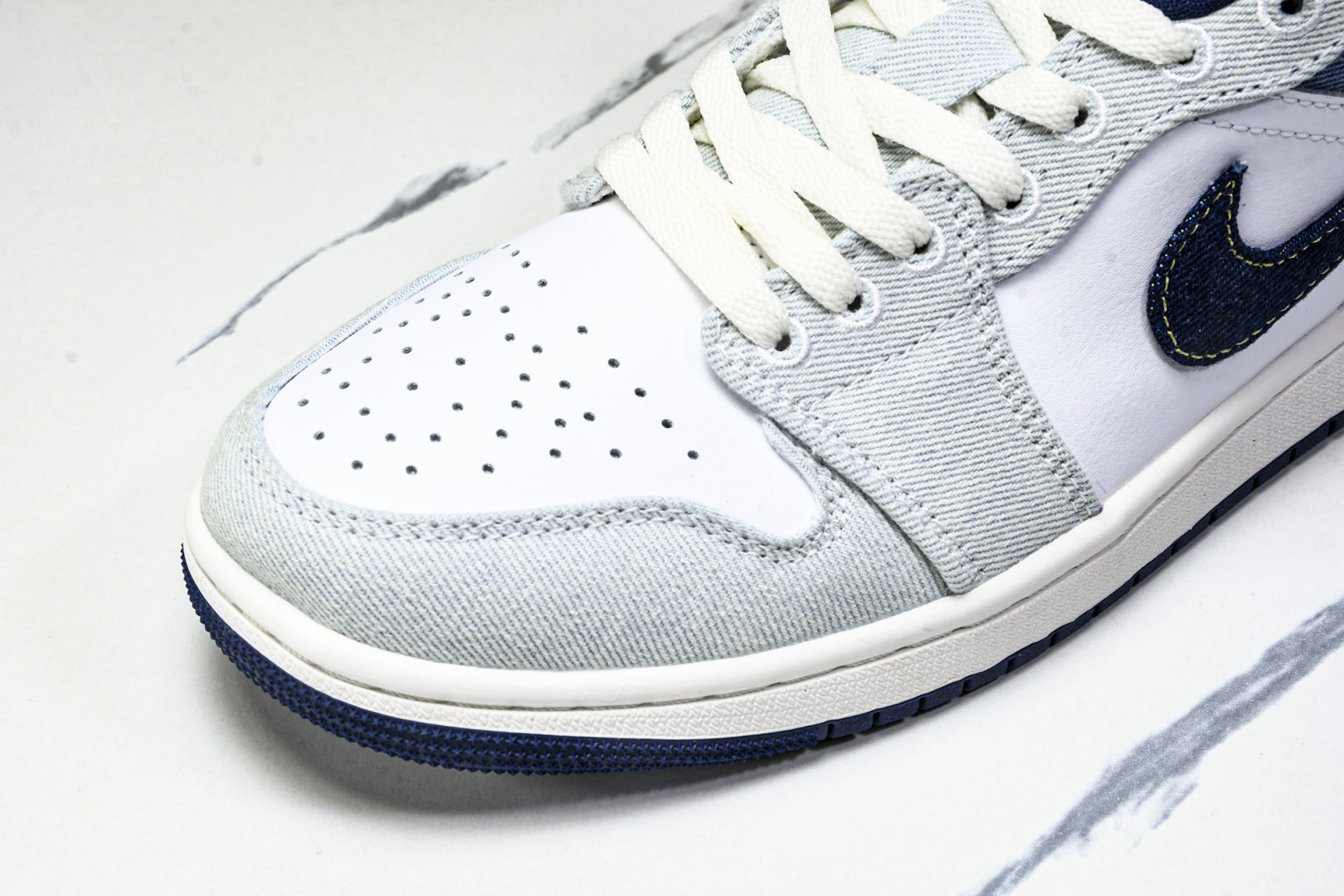 
AJ1 Low 尺码40-46

纯原版出品-Air Jordan 1 Low AJ1 乔1牛仔风潮 