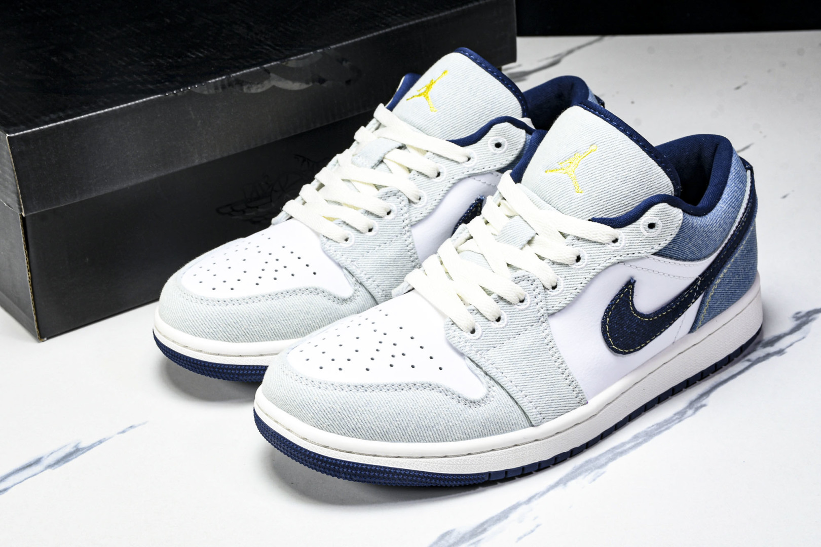
AJ1 Low 尺码40-46

纯原版出品-Air Jordan 1 Low AJ1 乔1牛仔风潮 