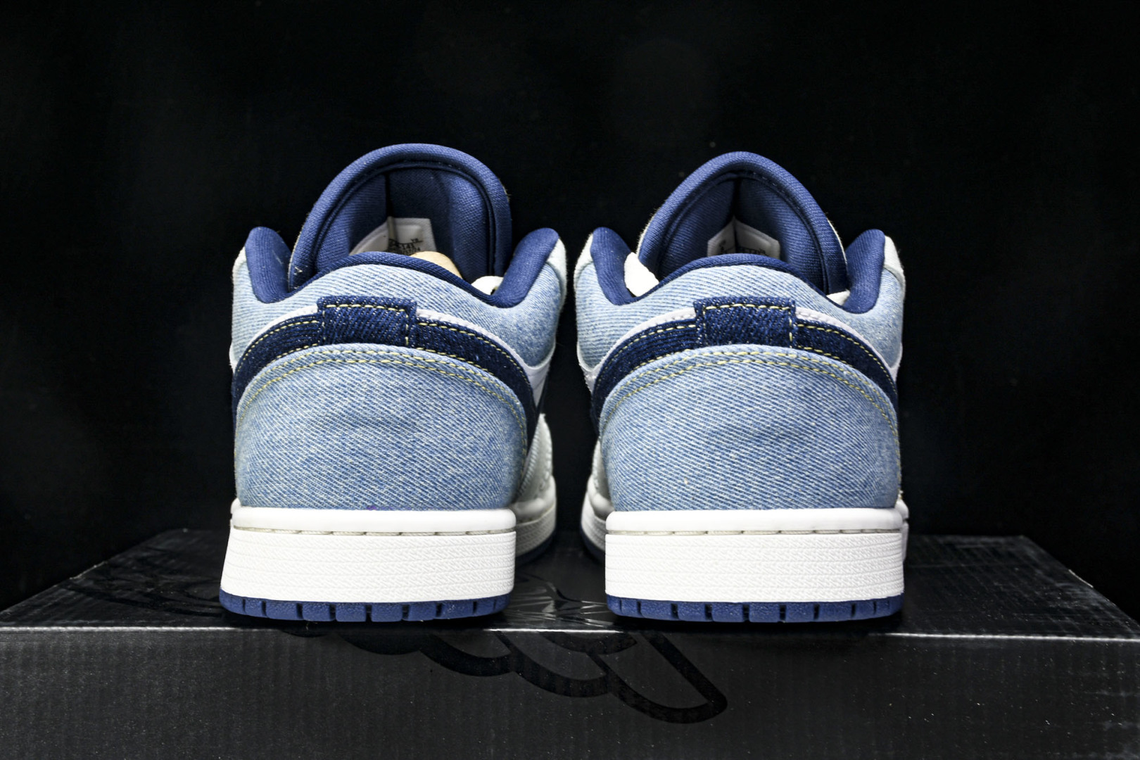 
AJ1 Low 尺码40-46

纯原版出品-Air Jordan 1 Low AJ1 乔1牛仔风潮 