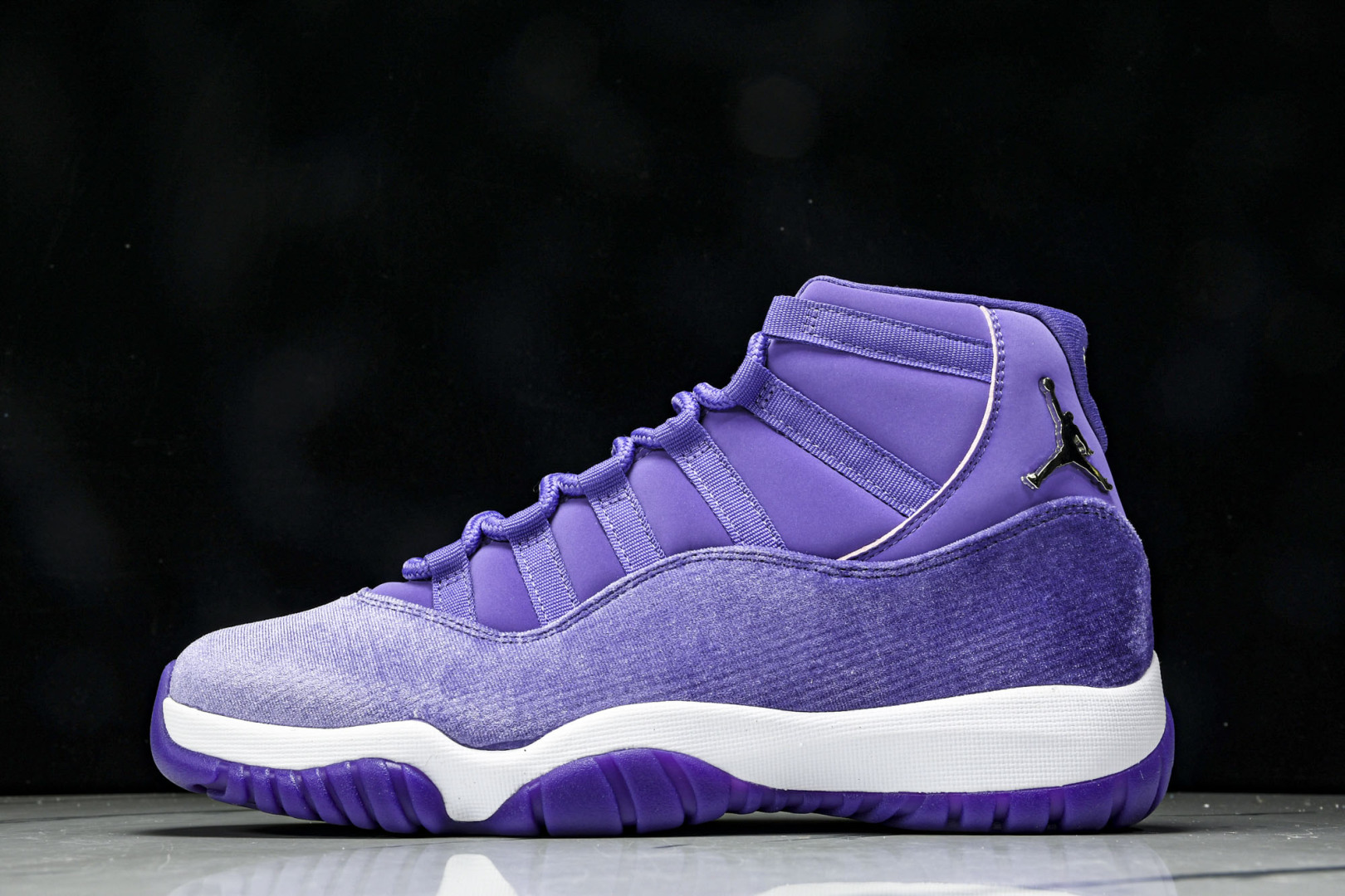 AJ11 尺码40-48.5

纯原版出品-Air Jordan 11 Retro AJ11 乔11灯芯