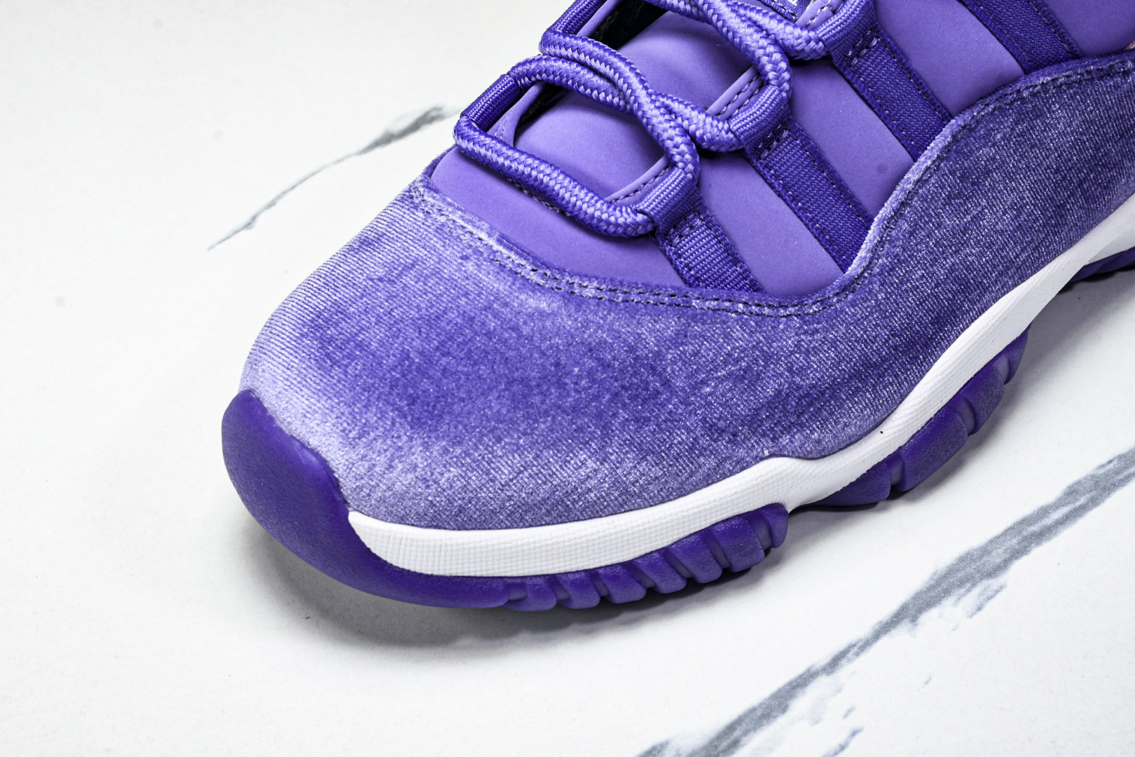 AJ11 尺码40-48.5

纯原版出品-Air Jordan 11 Retro AJ11 乔11灯芯