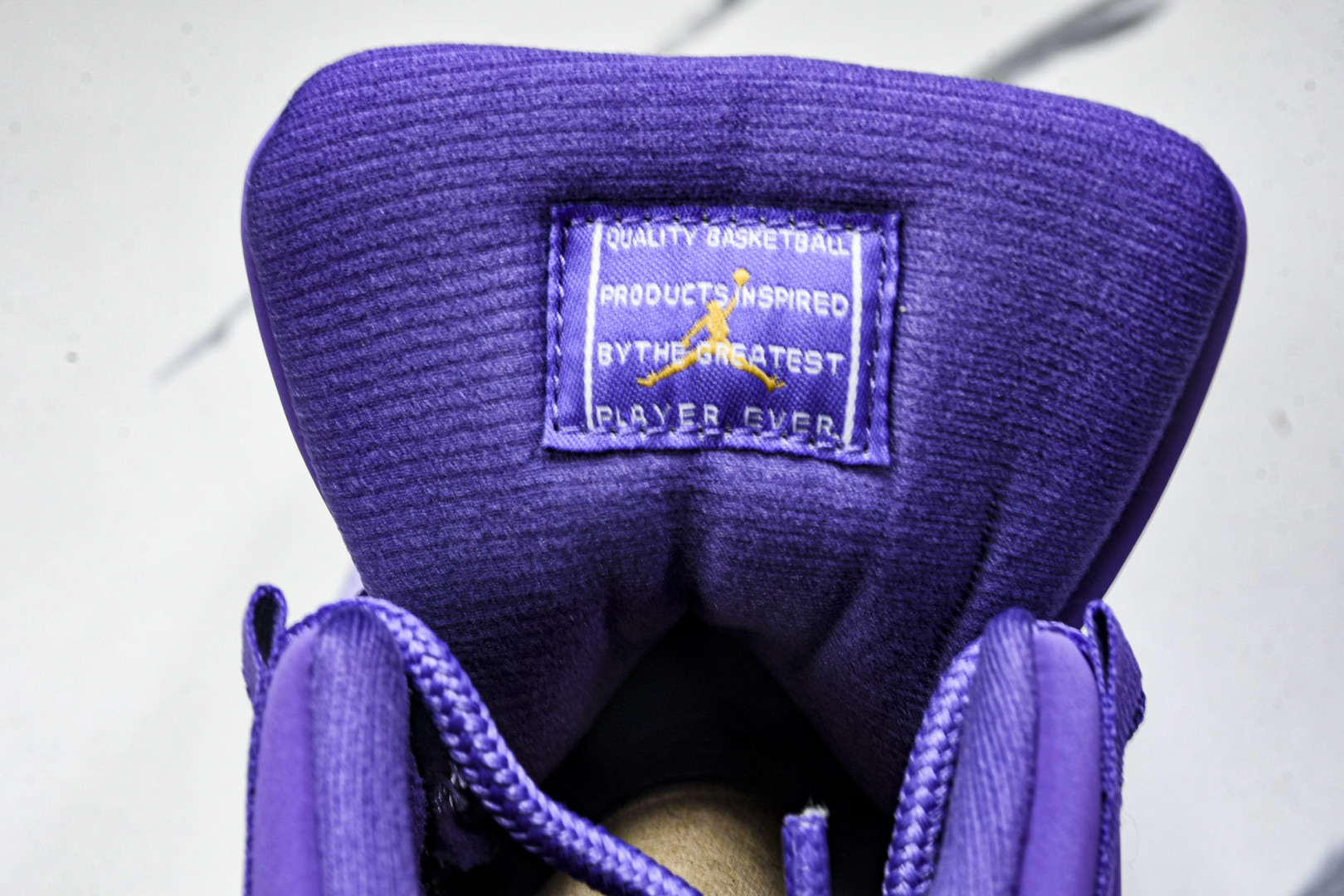 AJ11 尺码40-48.5

纯原版出品-Air Jordan 11 Retro AJ11 乔11灯芯